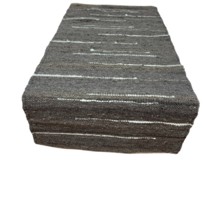 Villane vaip tume, valge triibuga 70 x 148cm - Image 2